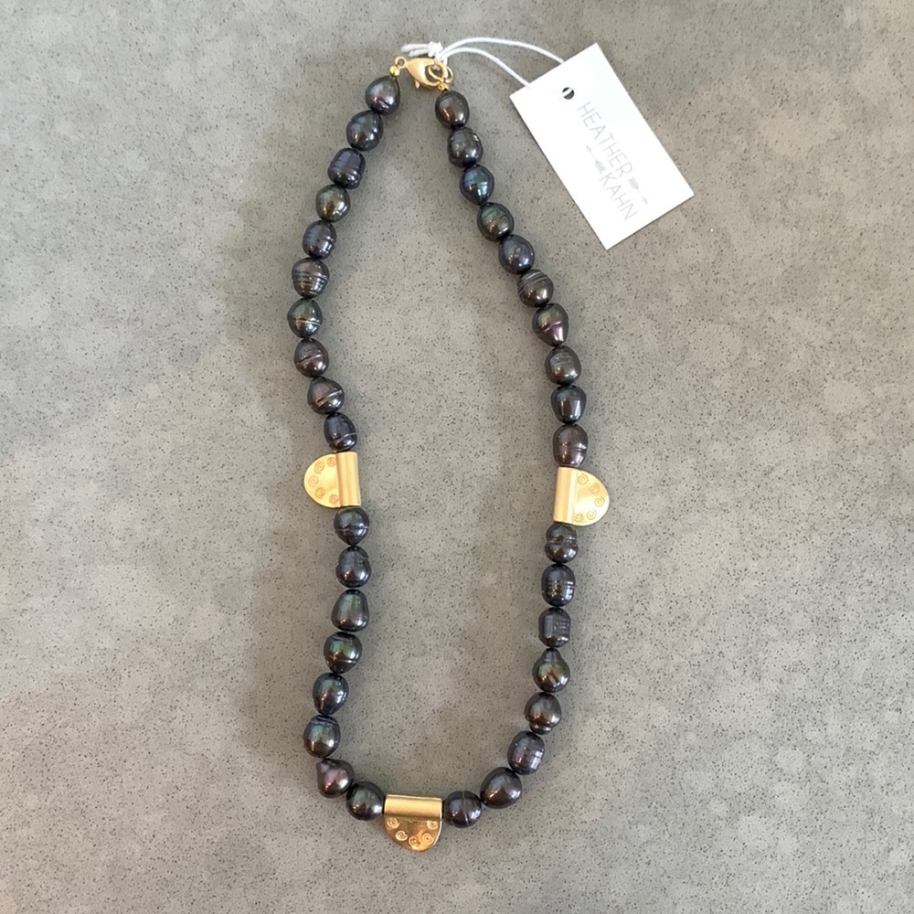 FRESH WATER PEARL / COIN COLLAR NECKLACE